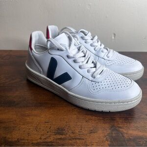 Veja V-10 Low Top Womens Sz 6 sneaker shoes